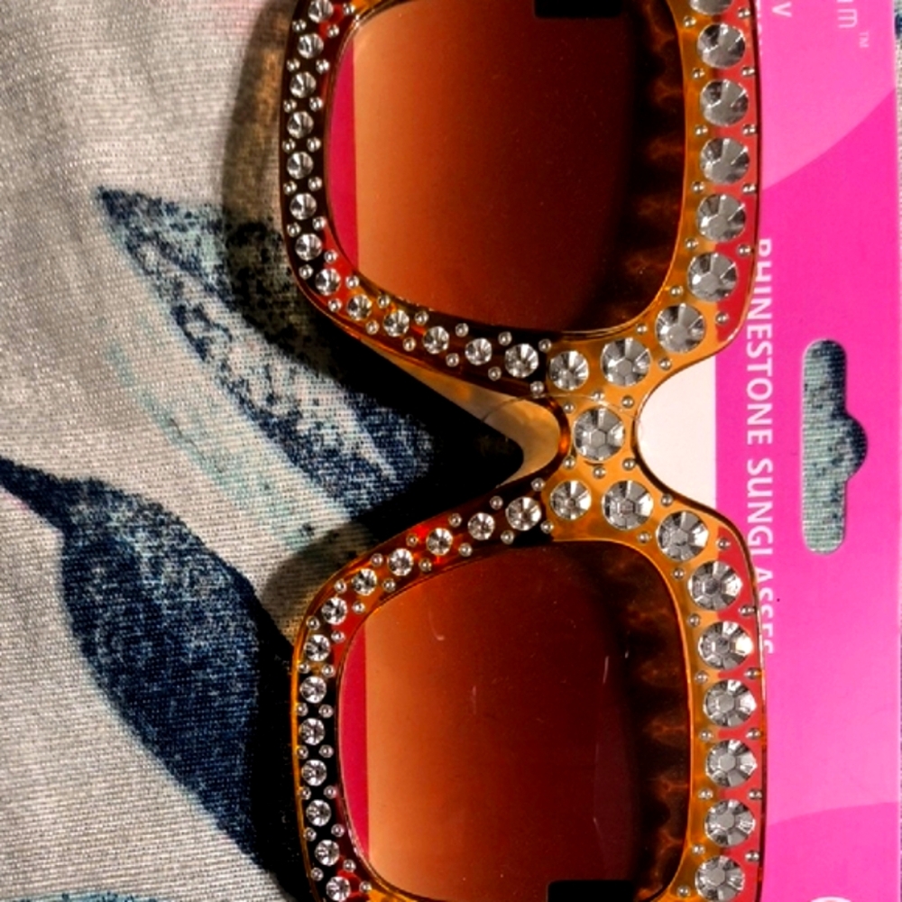 Gold Oversized Sunglasses with Ornate Design